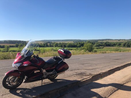 2005 Honda ST 1300, красный, 655000 рублей, вид 4