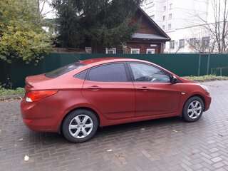 2011 Hyundai Solaris I, пурпурный, 900000 рублей, вид 4