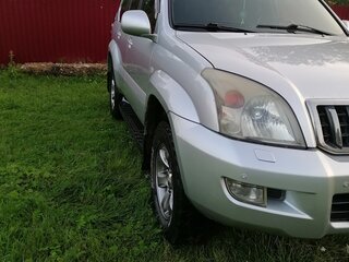 2007 Toyota Land Cruiser Prado 5-speed 120 Series Рестайлинг, серебристый, 2300000 рублей, вид 3