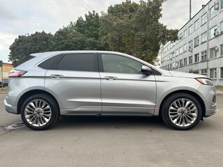 2020 Ford Edge II Рестайлинг, серебристый, 2500000 рублей, вид 1