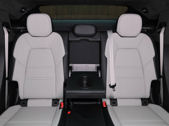 2025 Porsche Cayenne GTS Coupé III Рестайлинг, чёрный, 25690000 рублей - вид 26
