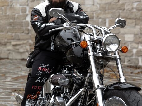 2002 Harley-Davidson Softail Deuce, чёрный, 1000000 рублей, вид 2