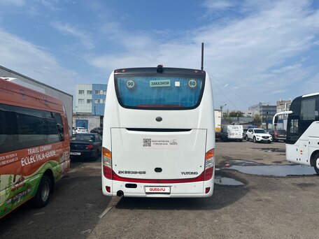 2019 Yutong ZK6938HB9, белый, 6700000 рублей, вид 4