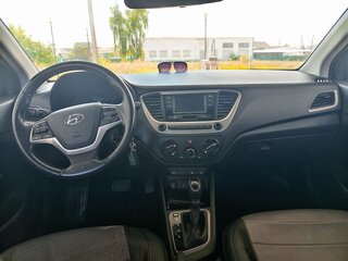 2019 Hyundai Solaris II, чёрный, 1190000 рублей, вид 5