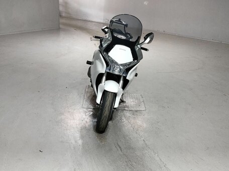 2011 Honda VFR 1200, белый, 821000 рублей, вид 3