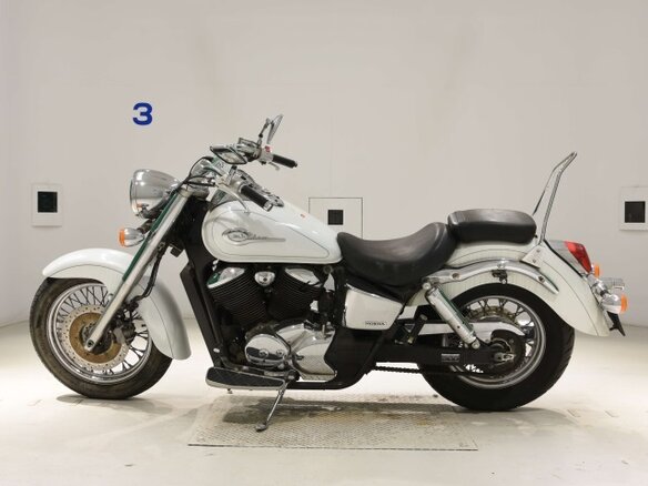 2004 Honda Shadow 400, белый, 336000 рублей