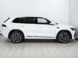 2025 Geely Monjaro (Xingyue L) I Рестайлинг 2 (China Market), белый, 3599000 рублей, вид 5