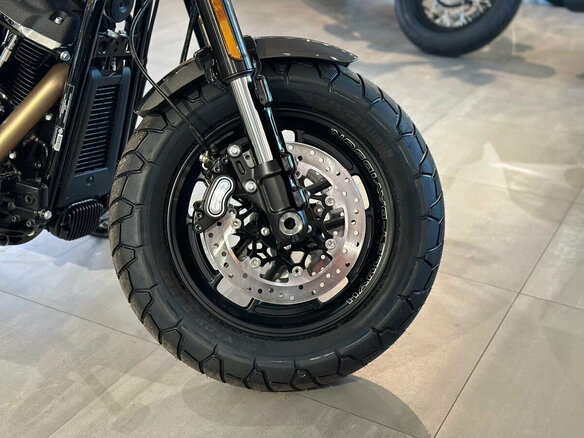 2023 Harley-Davidson Fat Bob, чёрный, 3300000 рублей - вид 20