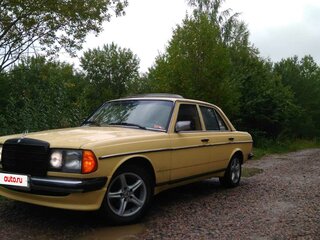 1980 Mercedes-Benz W123 200 4-speed, жёлтый, 599000 рублей, вид 1