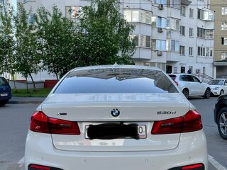 2019 BMW 5 серии 530d xDrive VII (G30/G31/G38), белый, 5450000 рублей, вид 3