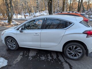 2012 Citroen DS4, белый, 700000 рублей, вид 3