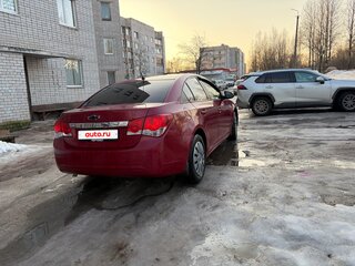 2010 Chevrolet Cruze I, красный, 730000 рублей, вид 4
