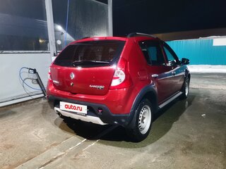 2013 Renault Sandero Stepway I, красный, 849000 рублей, вид 4