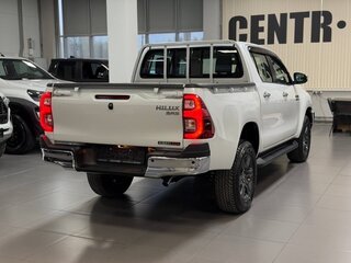 2025 Toyota Hilux VIII Рестайлинг 3, белый, 5690000 рублей, вид 4