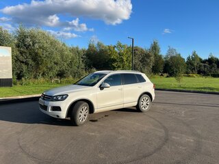 2012 Volkswagen Touareg II, белый, 1840000 рублей, вид 4