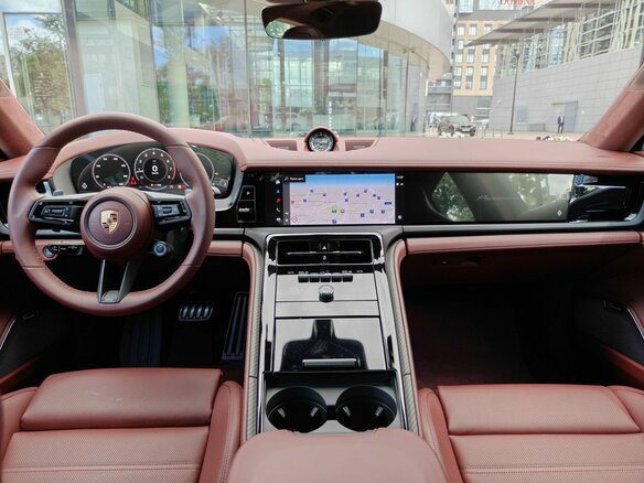 2026 Porsche Panamera GTS III, синий, 27900000 рублей - вид 15