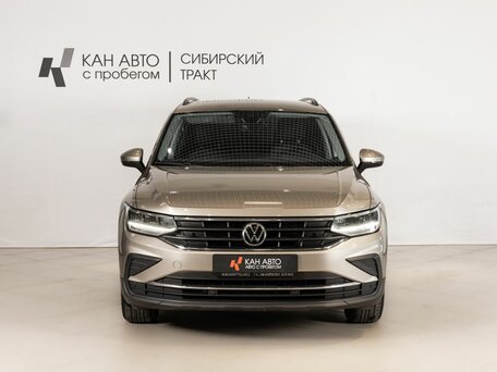 2021 Volkswagen Tiguan II Рестайлинг, коричневый, 2765254 рублей, вид 2