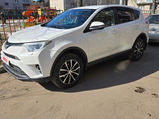 2016 Toyota RAV4 IV (XA40) Рестайлинг, белый, 1830000 рублей, вид 2