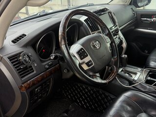 2013 Toyota Land Cruiser 200 Series Рестайлинг 1, серый, 3250000 рублей, вид 5