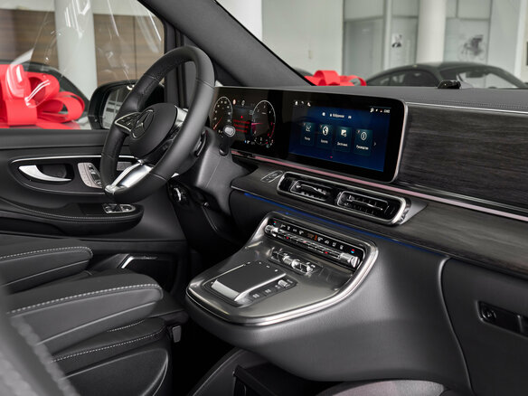2026 Mercedes-Benz V-Класс 300 d экстра длинный III (W447) Рестайлинг 2, чёрный - вид 9