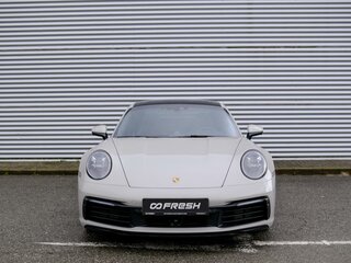 2021 Porsche 911 Carrera 4S VIII (992), серый, 17300000 рублей, вид 3
