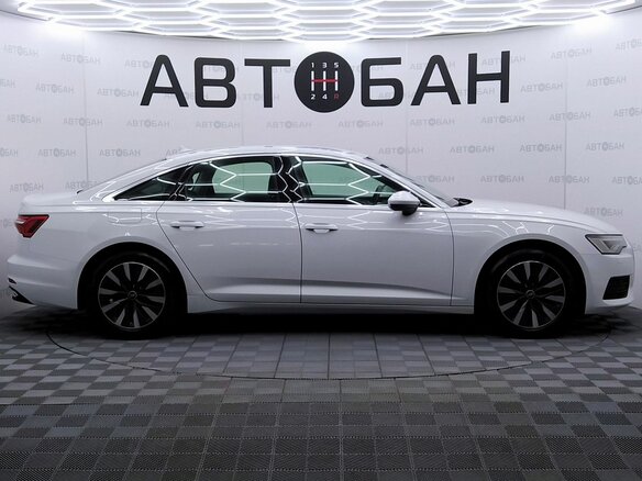2020 Audi A6 45 TFSI V (C8), белый, 3390000 рублей - вид 5