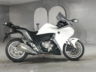 2011 Honda VFR 1200, белый, 821000 рублей, вид 2