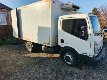 2014 Nissan Cabstar, белый, 1750000 рублей, вид 2