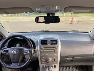 2010 Toyota Corolla X (E140, E150) Рестайлинг, чёрный, 830000 рублей, вид 5