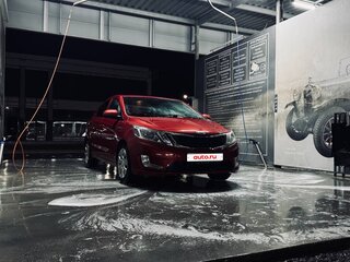 2013 Kia Rio 5-speed III, красный, 750000 рублей, вид 2