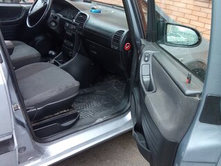 2004 Opel Zafira A Рестайлинг, серый, 400000 рублей, вид 4