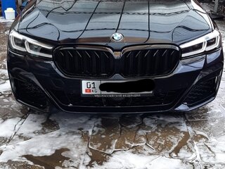 2022 BMW 5 серии 523d VII (G30/G31/G38) Рестайлинг, чёрный, 4500000 рублей, вид 3