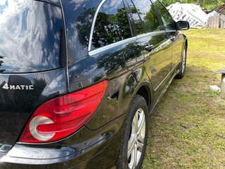 2010 Mercedes-Benz R-Класс 350 Long I Рестайлинг, чёрный, 1200000 рублей, вид 3