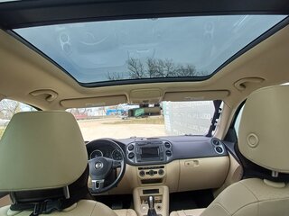 2016 Volkswagen Tiguan I Рестайлинг, чёрный, 1500000 рублей, вид 5