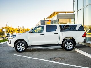 2020 Toyota Hilux VIII Рестайлинг 2, белый, 3988000 рублей, вид 4