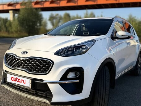 2019 Kia Sportage IV Рестайлинг, белый, 2400000 рублей, вид 3