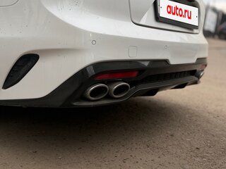2020 Kia Stinger I, белый, 2900000 рублей, вид 4