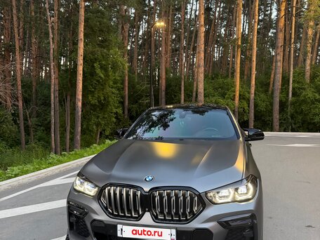 2021 BMW X6 30d III (G06), серый, 7200000 рублей, вид 2