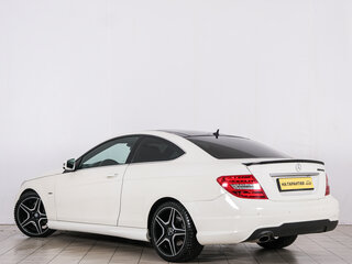 2011 Mercedes-Benz C-Класс 180 III (W204) Рестайлинг, белый, 1359000 рублей, вид 4