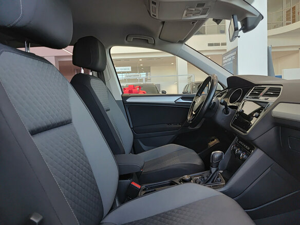 2020 Volkswagen Tiguan II, белый, 2799000 рублей - вид 10