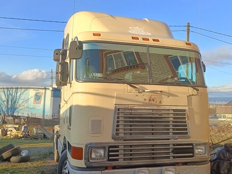 1997 International 9000 Series, бежевый, 1750000 рублей, вид 1