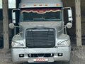 1999 Freightliner FLC, серебристый, 1700000 рублей
