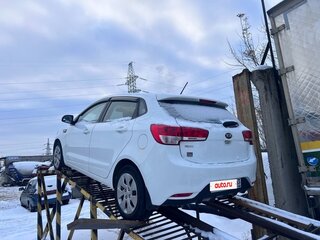2017 Kia Rio III Рестайлинг, белый, 950000 рублей, вид 2