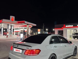 2009 Mercedes-Benz E-Класс 500 IV (W212, S212, C207), белый, 3600000 рублей, вид 3