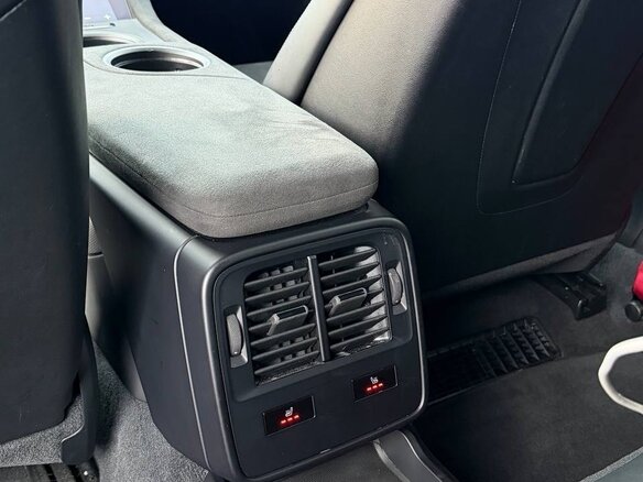 2022 Porsche Taycan GTS Sport Turismo I, красный, 11990000 рублей - вид 18
