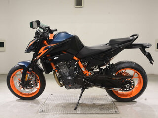 2023 KTM 890 Duke R, чёрный, 1100000 рублей, вид 2