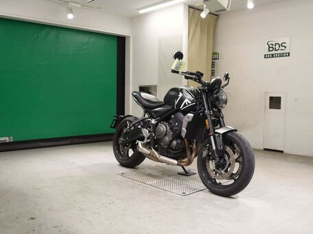 2022 Triumph Trident 660, чёрный, 797000 рублей, вид 3