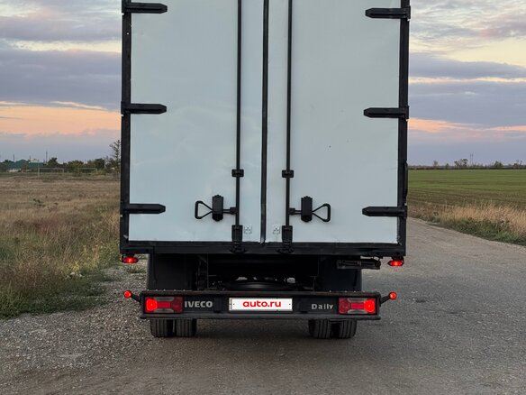 2012 Iveco Daily, синий, 2000000 рублей - вид 11