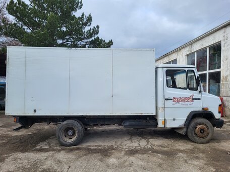 1996 Mercedes-Benz 609D, белый, 410000 рублей, вид 3