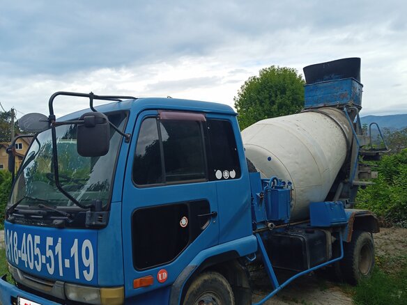 1995 Nissan Mixer, синий, 3000000 рублей - вид 1